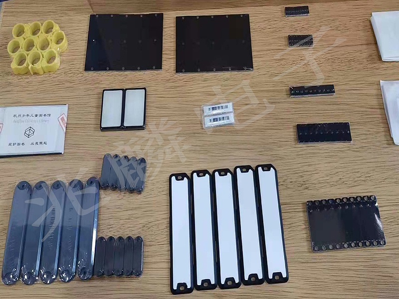 抗金屬RFID標(biāo)簽